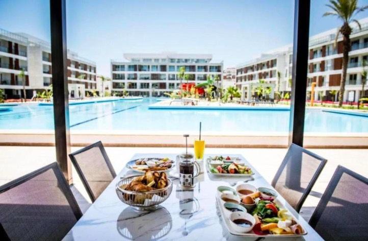 Courtyard Long Beach Holiday Resort Iskele District  Dış mekan fotoğraf
