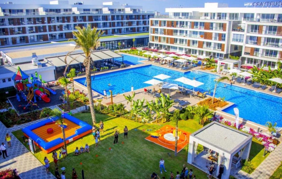 Courtyard Long Beach Holiday Resort Iskele District  Dış mekan fotoğraf